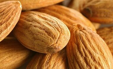 Коктейл от орех за лечение на разширени вени